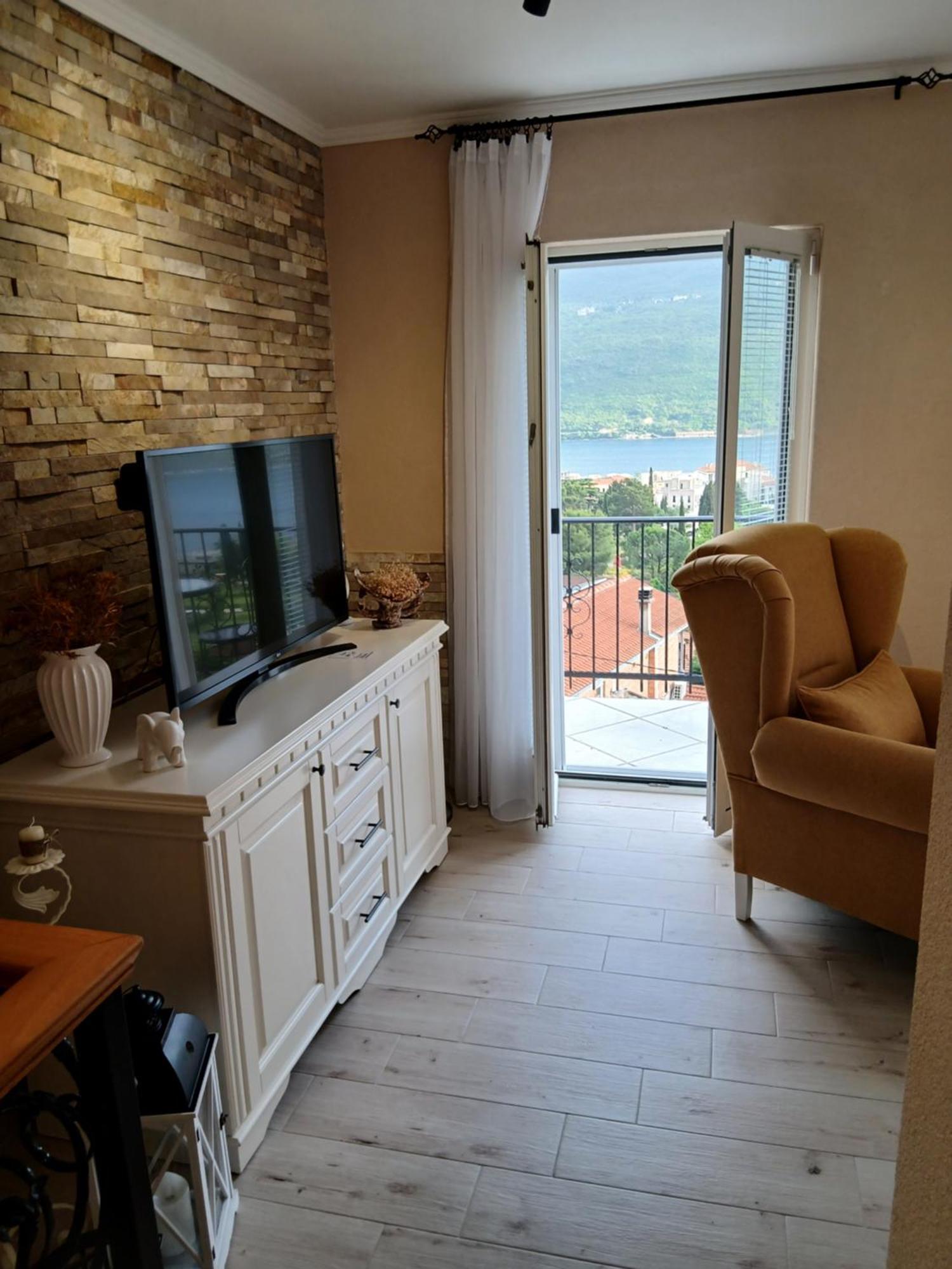 Villa House Hill Star Kumbor Esterno foto