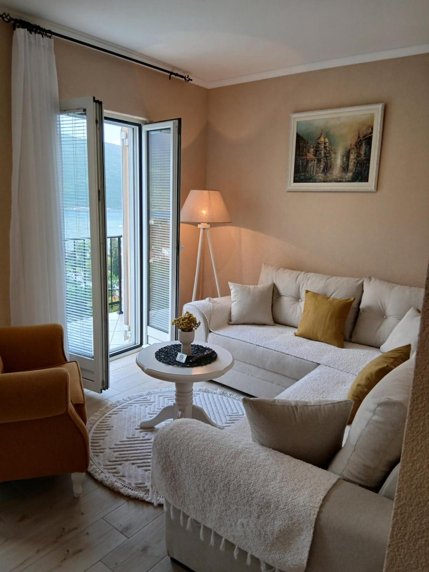 Villa House Hill Star Kumbor Esterno foto